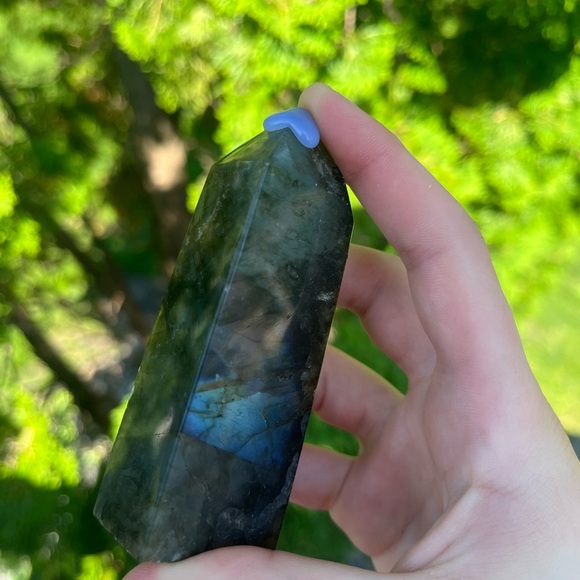 Labradorite Crystal Tower - Picture 4 of 6